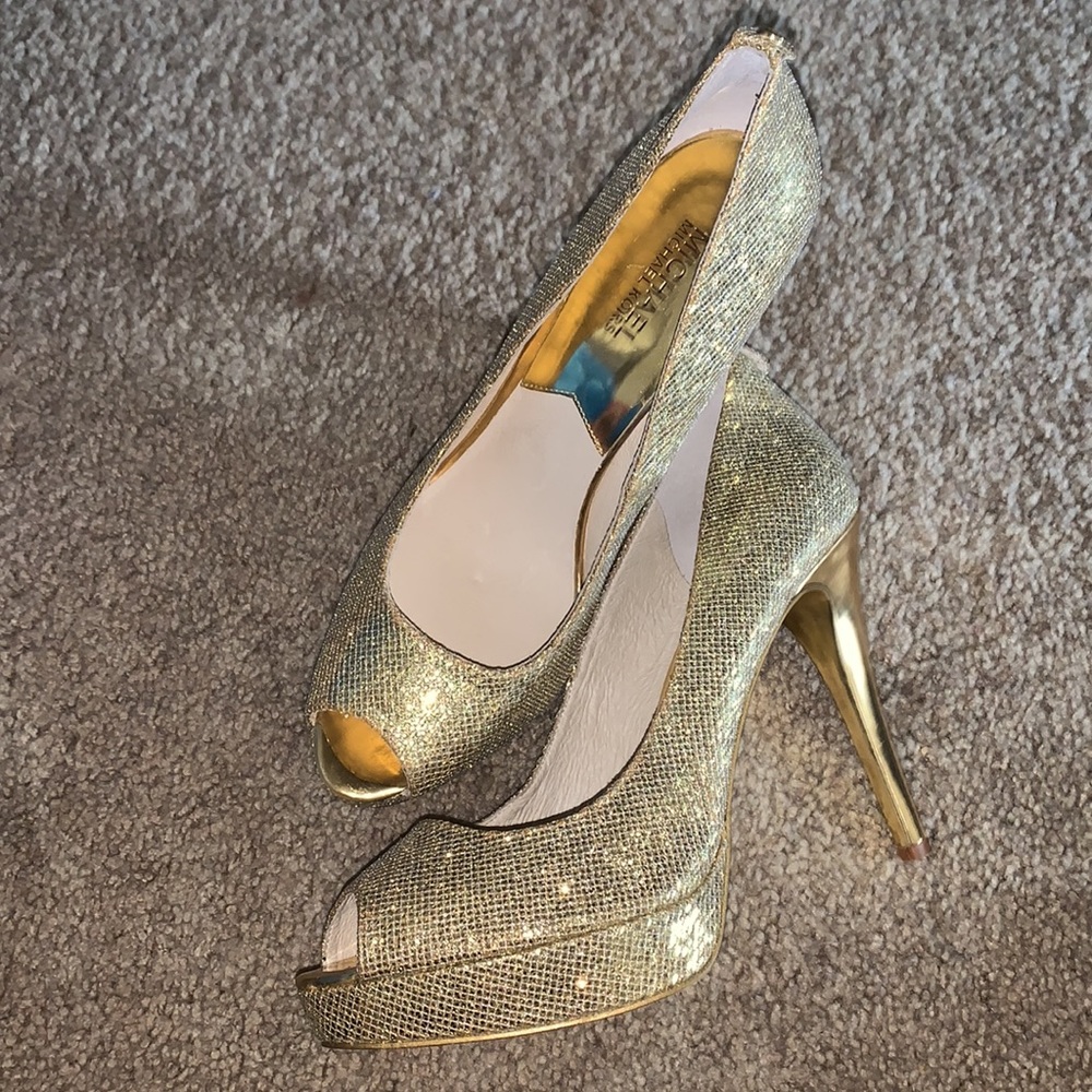 Micheal Kors Gold Heels
